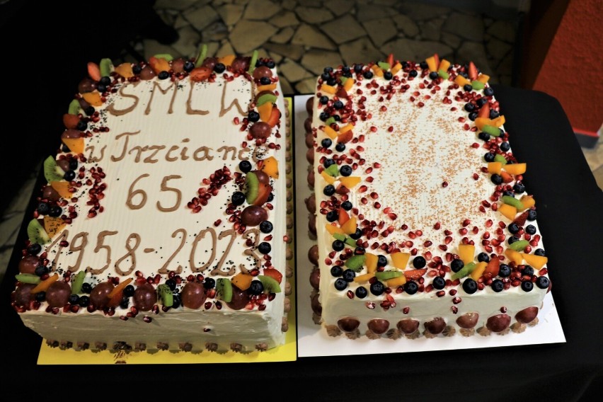 Spółdzielnia Mieszkaniowo Lokatorsko-Własnościowa w Trzciance ma już 65 lat. Był tort, były kwiaty i co jeszcze? 