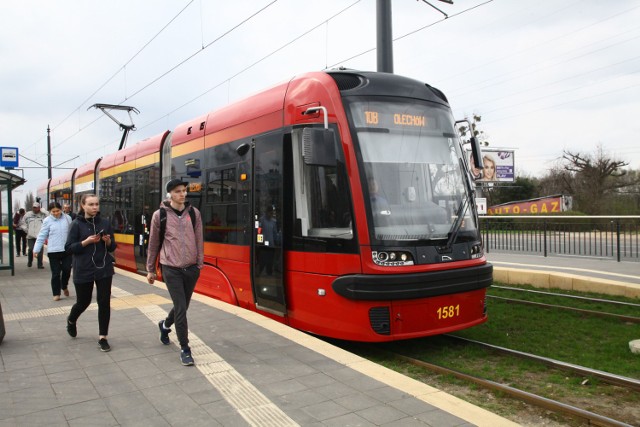 Od 16 września w tramwajach pesa swing, kursujących trasą W-Z, będzie można zapłacić za przejazd kartą zbliżeniową