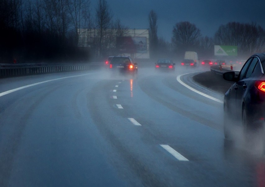 Na drogach północnej Polski może być bardzo ślisko