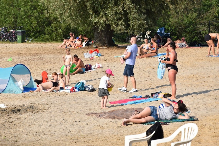 Rozpoczęcie sezonu kąpielowego na obornickich żwirkach [ZDJĘCIA]