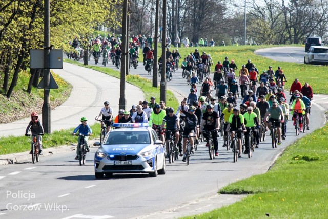 Rowerzyści w Gorzowie sobotnią mają rowerową oficjalnie rozpoczęli nowy sezon.