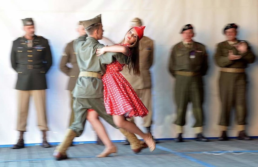 D-Day Hel 2015. Pokaz mody i tańca