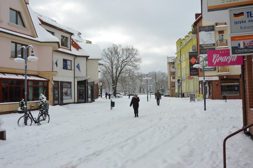 Ostry atak zimy w Lęborku. Miasto pod grubą warstwą śniegu