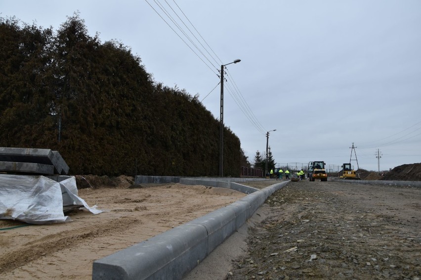 STRZELCE KRAJ.: Remontowane ulice będą do wakacji, jak nowe [ZDJĘCIA]