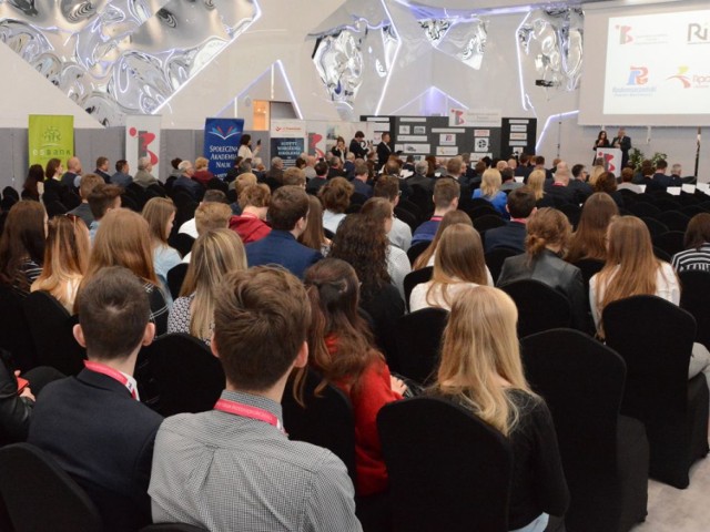 III Forum Przedsiębiorczości Radomsko 2019: Nagrody dla lokalnych przedsiębiorców