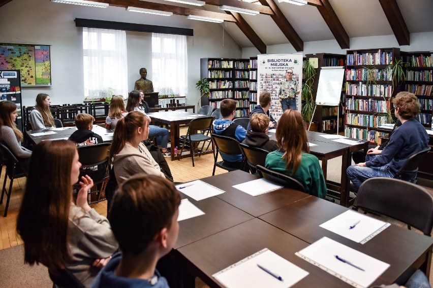Szkolenie dla rodziców, warsztaty dla młodzieży i wiele atrakcji dla dzieci - w Bibliotece Miejskiej w Kościerzynie wiele się działo