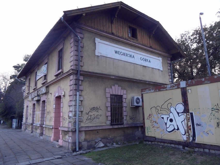 Dworzec kolejowy w Węgierskiej Górce
