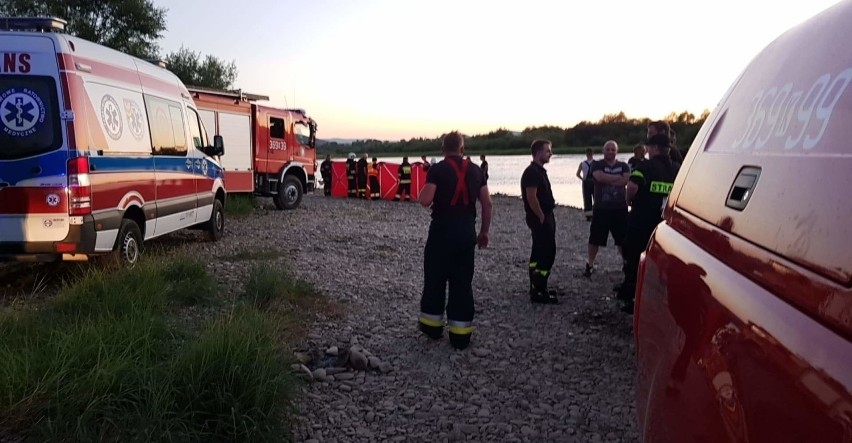 Kilka dni temu w rejonie obecnych poszukiwań utonął 24-letni...