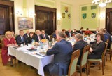 Ponad 213 mln zł dochodów w budżecie powiatu wejherowskiego na 2020 rok