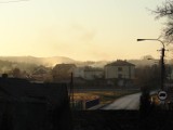 Smog dusi Małopolskę. Kilkanaście gmin nie zrobiło nic, by poprawić jakość powietrza. Przerażająca lista Krakowskiego Alarmu Smogowego