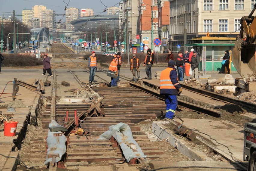 Trwają prace remontowe na Rynku w Katowicach