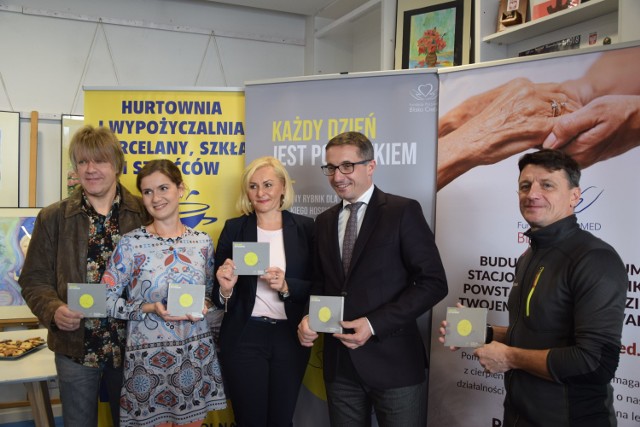 Rybnik: w Niedobczycach powstanie hospicjum. Artyści nagrali płytę, która pomoże w jego budowie