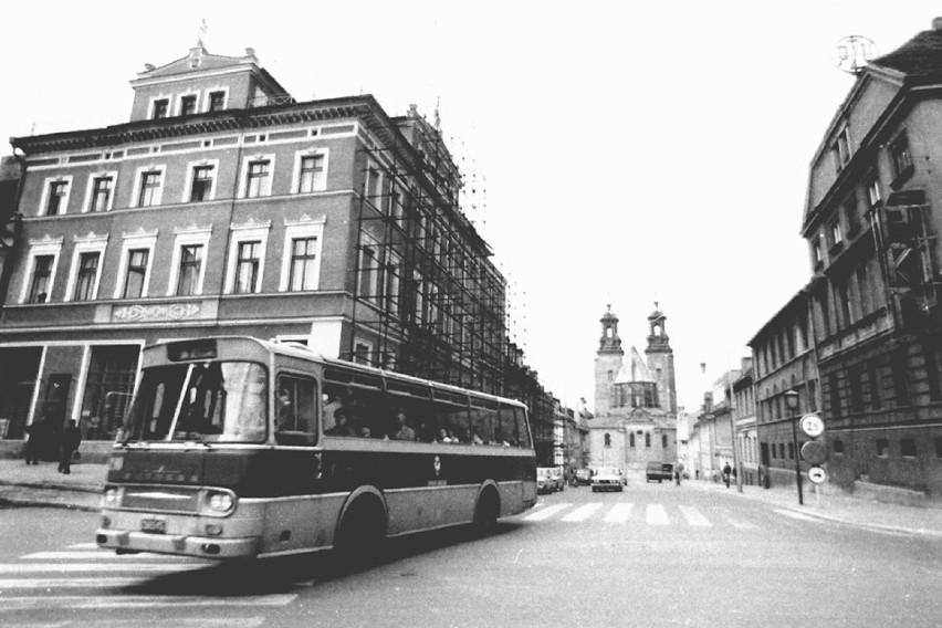 Gniezno na zdjęciach z lat 80. Zobacz, jak się zmieniło!