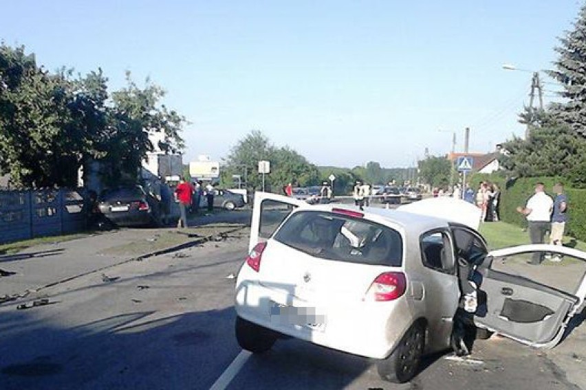Wypadek w Sieroszewicach. 5 osób rannych [ZDJĘCIA]