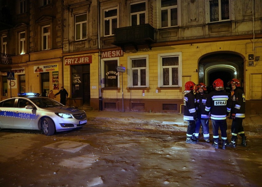 Pękła rura z gazem w Piotrkowie Tryb. Ewakuacja mieszkańców...