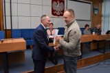 Nowy Dwór Gdański. Radni spotkali się podczas VII sesji Rady Miejskiej. Podziękowano sołtysom za ich działalność