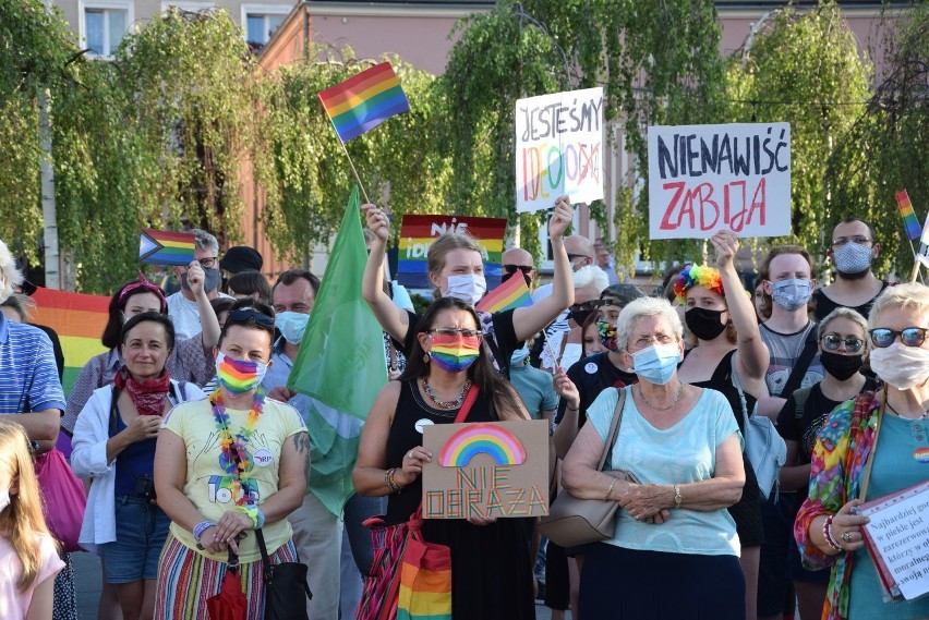 Demonstracja solidarności z Margot na Placu Biegańskiego w...