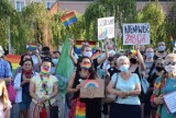 Częstochowa: Demonstracja solidarności z Margot i LGBT zgromadziła na Placu Biegańskiego około 150 osób