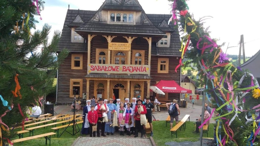 Przecudnie kolorowo! 54. Sabałowe Bajania w Bukowinie Tatrzańskiej. Nasi reprezentanci wracają z sukcesami