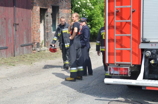 Pożar śmieci na terenie parowozowni przy ul. Składowej