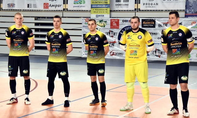 Niespodziewanie Futsal Powiat Pilski uległ na swoim parkiecie niżej notowanej drużynie LZS Dragon Bojano 2:4