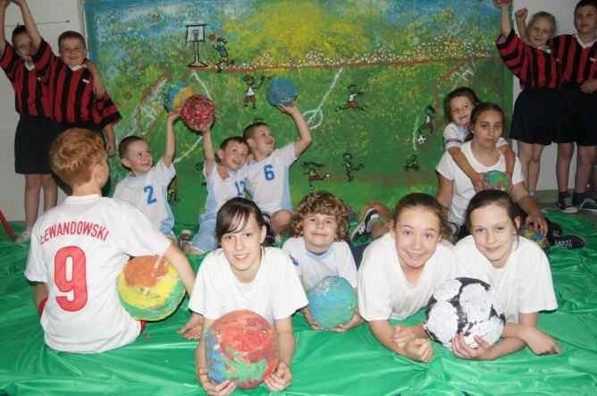 Konkurs &quot;Kolorowe boiska&quot;: Szkoła Podstawowa w Paprotni walczy o boisko