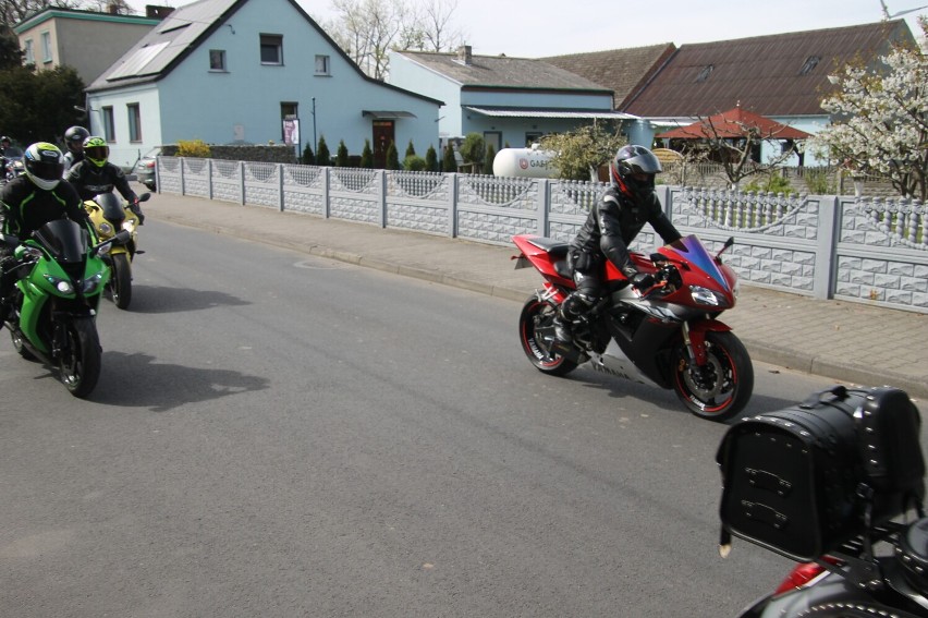VIII Otwarcie Sezonu Motocyklowego u Matki Bożej Pocieszenia w Lutogniewie [ZDJĘCIA + FILM]
