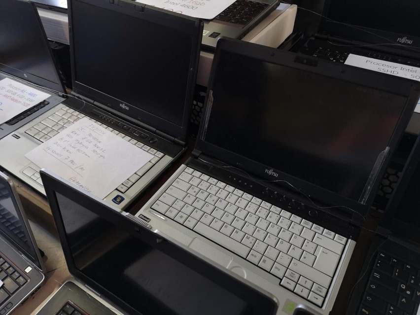 Kiedy uczniowie szkół podstawowych otrzymają laptopy?