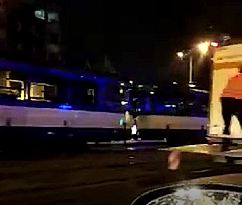 Na ul. Klimeckiego w Krakowie płonął tramwaj [WIDEO]