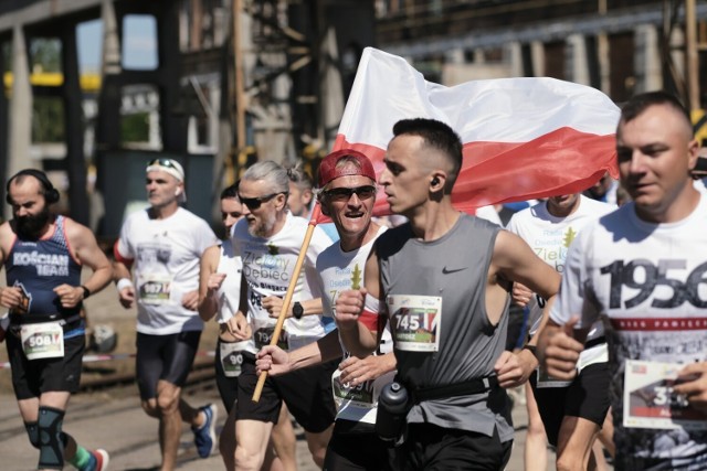 W hołdzie bohaterom tamtych wydarzeń, na nowej trasie, pobiegło ponad 1000 osób. Zobacz zdjęcia -->