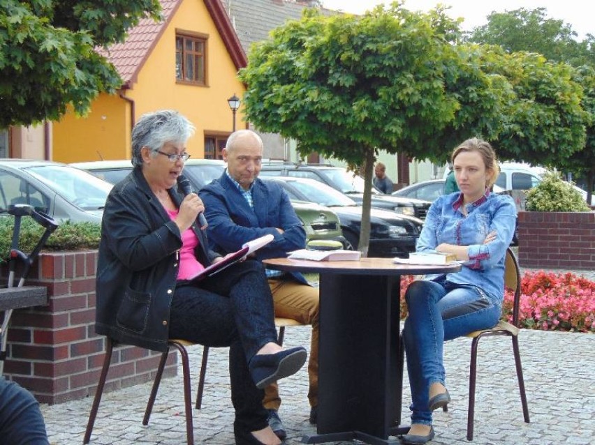 Narodowe Czytanie w Budzyniu: „Lalkę" czytali dorośli i...