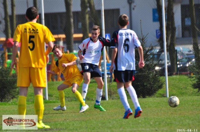 Stal Pleszew Victoria Ostrzeszów 3:1 trampkarze starsi