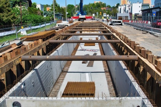 Całość realizowanego projektu przebudowy kanalizacji deszczowej 
 w Bydgoszczy będzie kosztowała ponad 216 mln zł, przy blisko 130 mln zł dofinansowania z Unii Europejskiej.