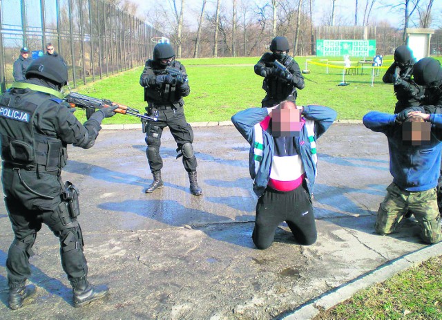 Policjanci ze statystykami nie polemizują, ale podkreślają, że szczycą się największą wykrywalnością przestępstw w Małopolsce