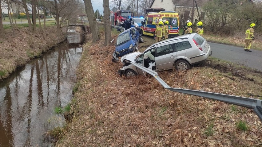 Zderzenie dwóch samochodów w Morcinku w gminie Murów.