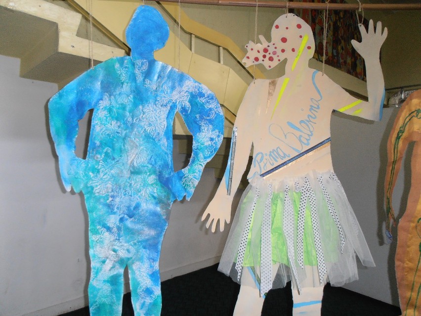 Wystawa prac plastycznych Grupy Antyrama z Gimnazjum nr 6 w Zielonej Górze (zdjęcia)