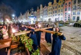 Gdańsk. Misterium Krzyża w Wielki Piątek. Uroczysta procesja ulicami miasta | ZDJĘCIA