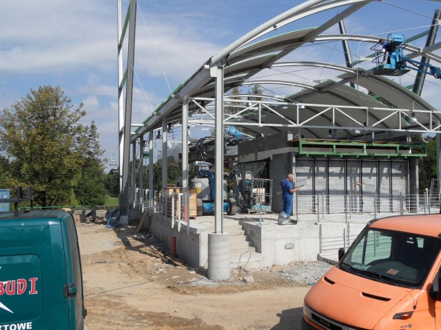 Budowa Elki w Chorzowie ma się zakończyć w sierpniu. Pojedziemy nią dopiero we wrześniu.