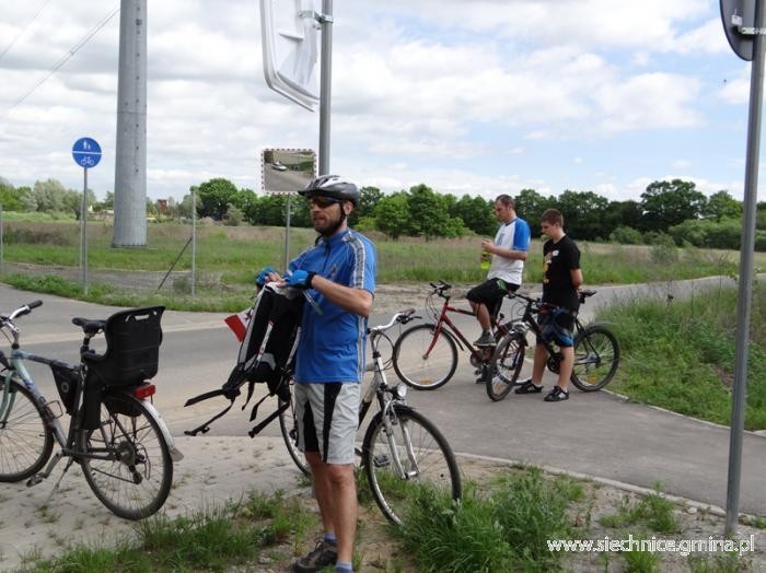 Wschodnia Obwodnica Wrocławia: Mieszkańcy otworzyli ścieżkę rowerową