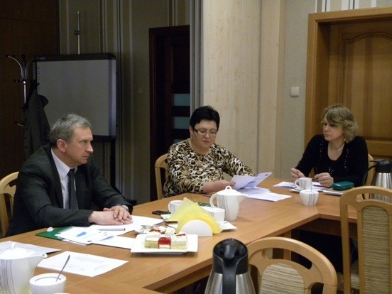 Podczas obrad Powiatowej Rady Zatrudnienia dyskutowano nad podziałem środków przyznanych PUP w Ostrzeszowie