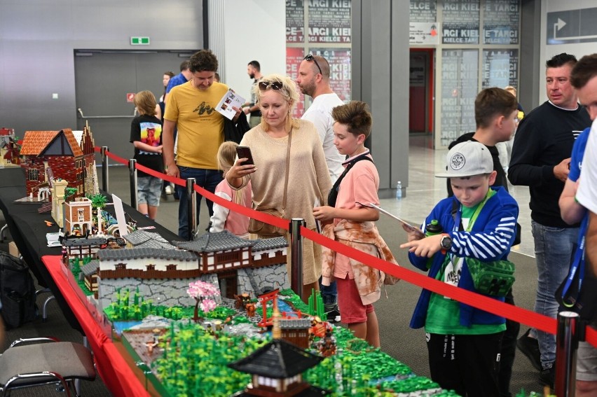 KloCKi Fest w Targach Kielce. Zlot Legotuberów i mnóstwo zadowolonych pasjonatów. Zobaczcie zdjęcia i film