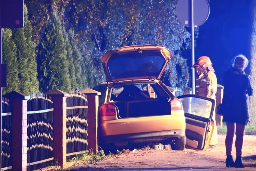 Gm. Nowy Staw. Wypadek z udziałem trzech samochodów w Tralewie. Jedna osoba trafiła do szpitala 