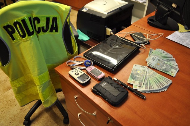 Policja odzyskała skradzione przedmioty i pieniądze
