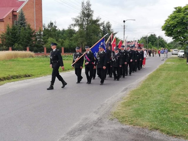 Otwarcie strażnicy OSP w Kamieniu i poświęcenie sztandaru