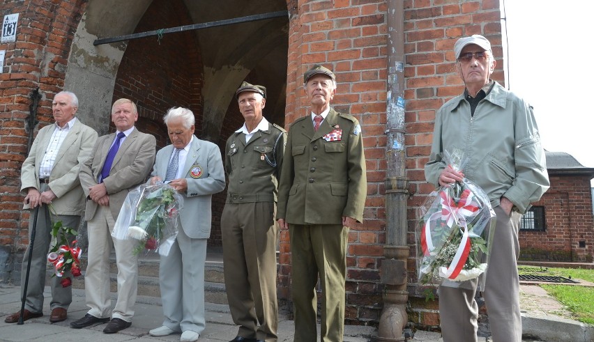 Malbork. 70 rocznica rzezi wołyńskiej i 93 rocznica plebiscytu [ZDJĘCIA]