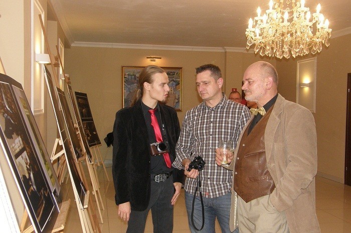 WSH w Piotrkowie zaprasza na wystawę zdjęć Jacka Szewczyka