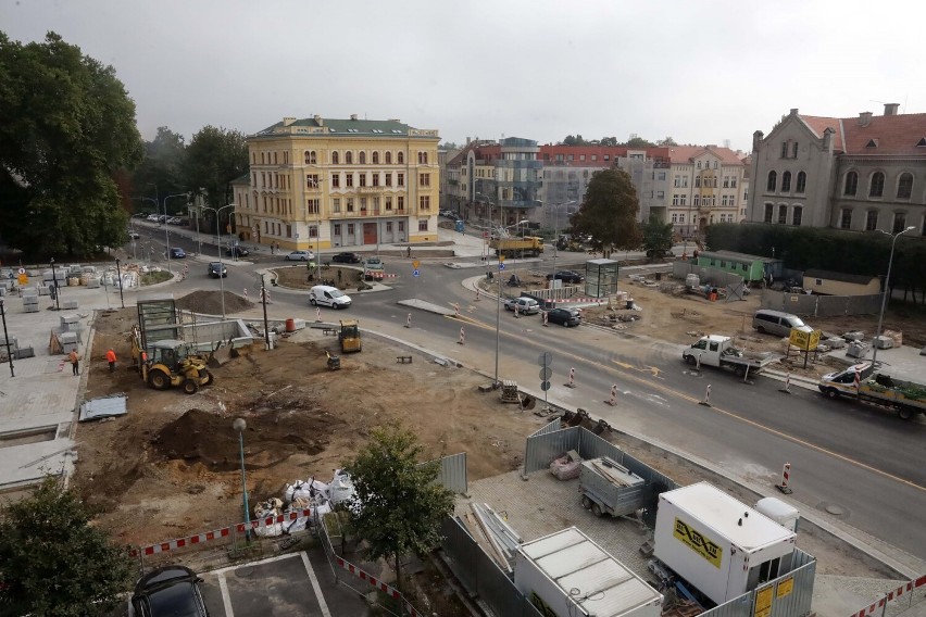 Legnica: Trwa przebudowa Placu Słowiańskiego, zobaczcie aktualne zdjęcia