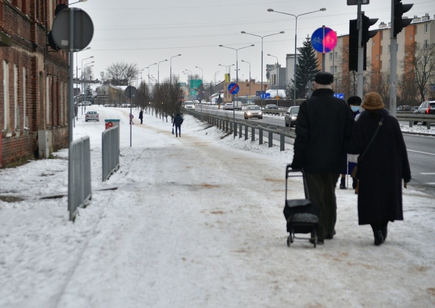 Zima na ulicach Radomia. Ulice przykryte białym puchem. Zobacz wyjątkowe zdjęcia