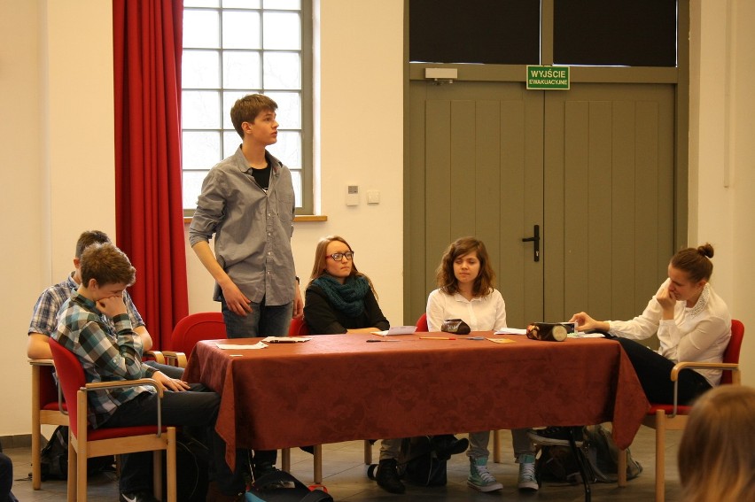 W Zespole Szkół nr 1 w Nowym Dworze Gdańskim młodzież debatuje po oksfordzku