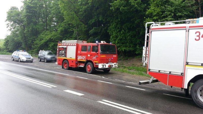 Gródek, Droga nr 28. TIR w rowie, kierowca w szpitalu [ZDJĘCIA]